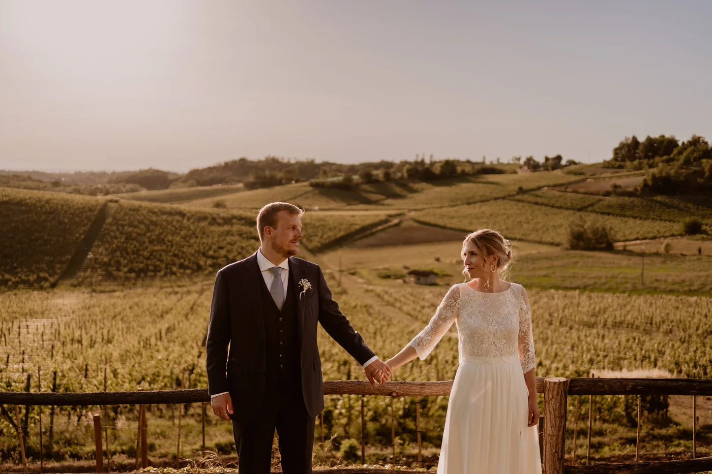 The couple among the vineyards of Villa Sparina, Gavi